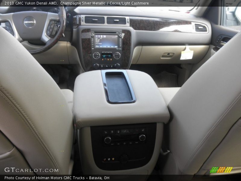 Champagne Silver Metallic / Cocoa/Light Cashmere 2013 GMC Yukon Denali AWD