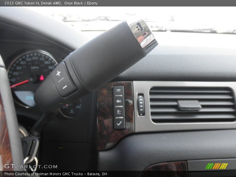 Onyx Black / Ebony 2013 GMC Yukon XL Denali AWD