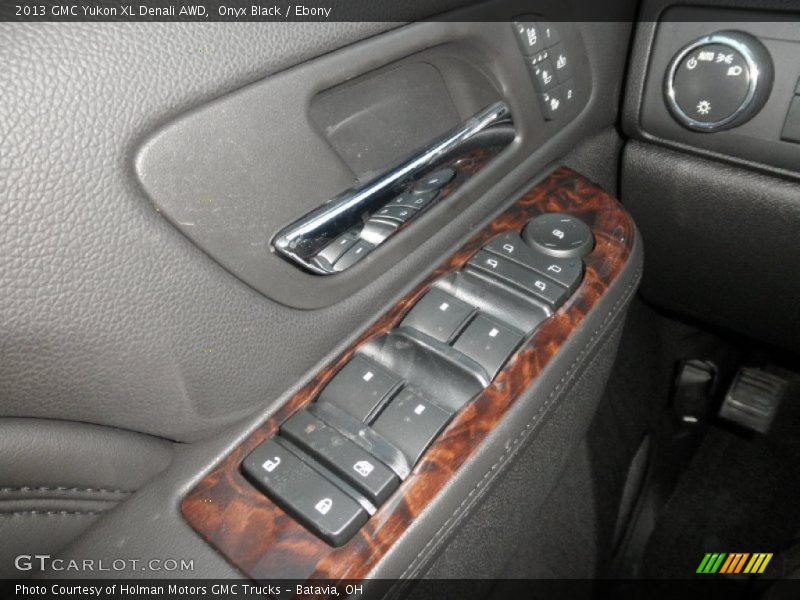Onyx Black / Ebony 2013 GMC Yukon XL Denali AWD