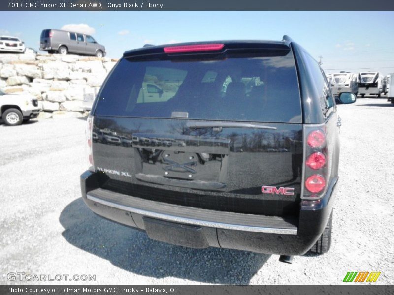Onyx Black / Ebony 2013 GMC Yukon XL Denali AWD