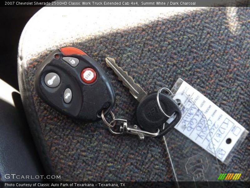 Summit White / Dark Charcoal 2007 Chevrolet Silverado 2500HD Classic Work Truck Extended Cab 4x4