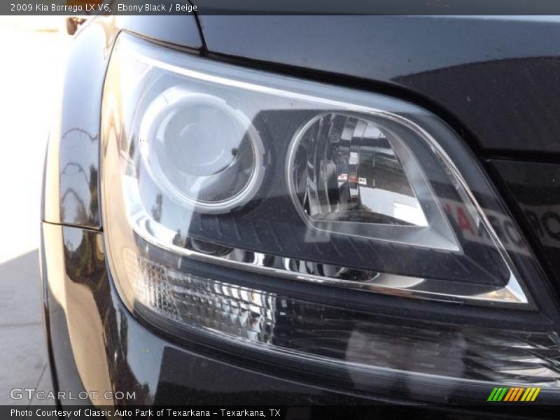 Ebony Black / Beige 2009 Kia Borrego LX V6