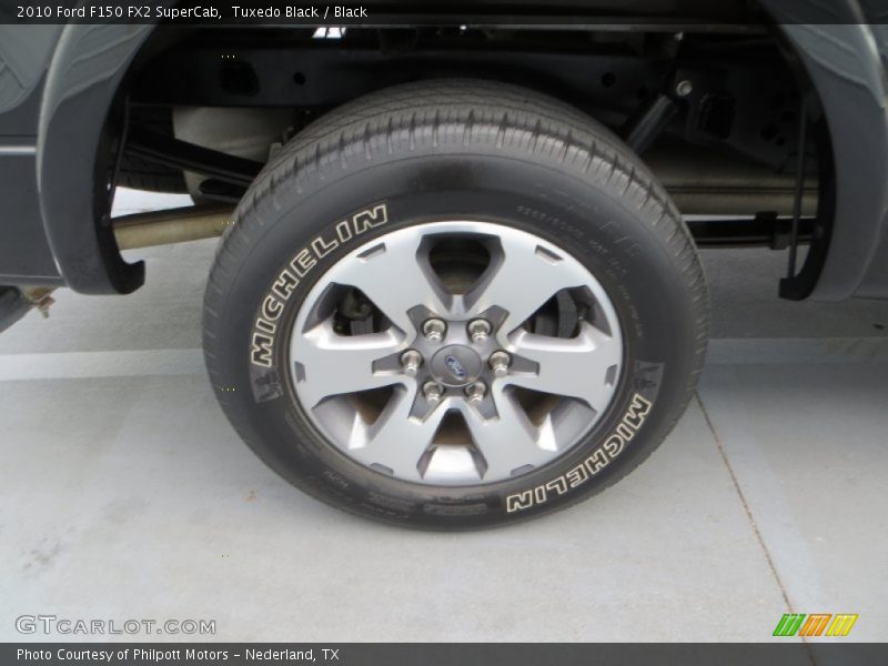 Tuxedo Black / Black 2010 Ford F150 FX2 SuperCab