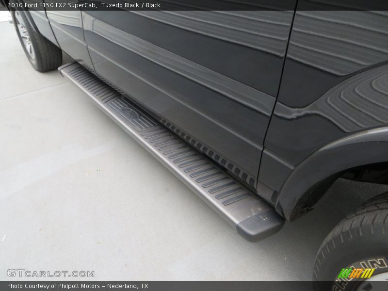 Tuxedo Black / Black 2010 Ford F150 FX2 SuperCab