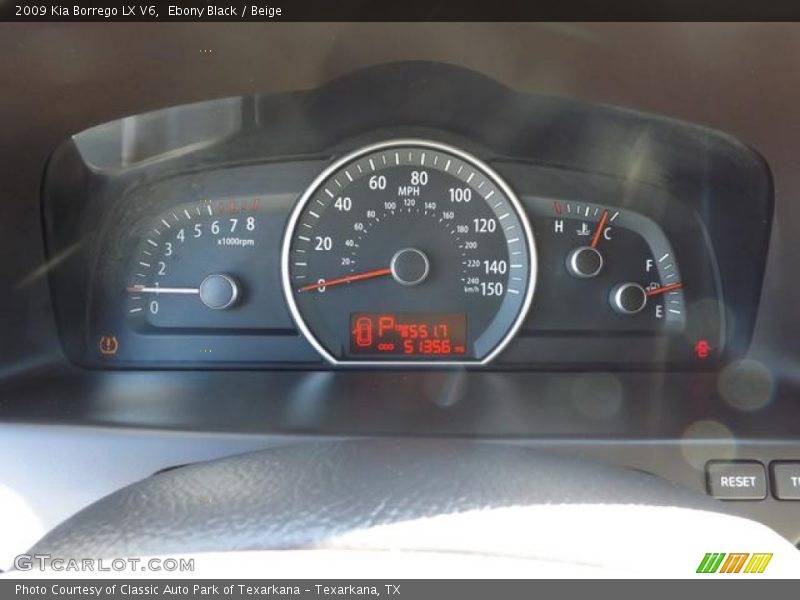 Ebony Black / Beige 2009 Kia Borrego LX V6