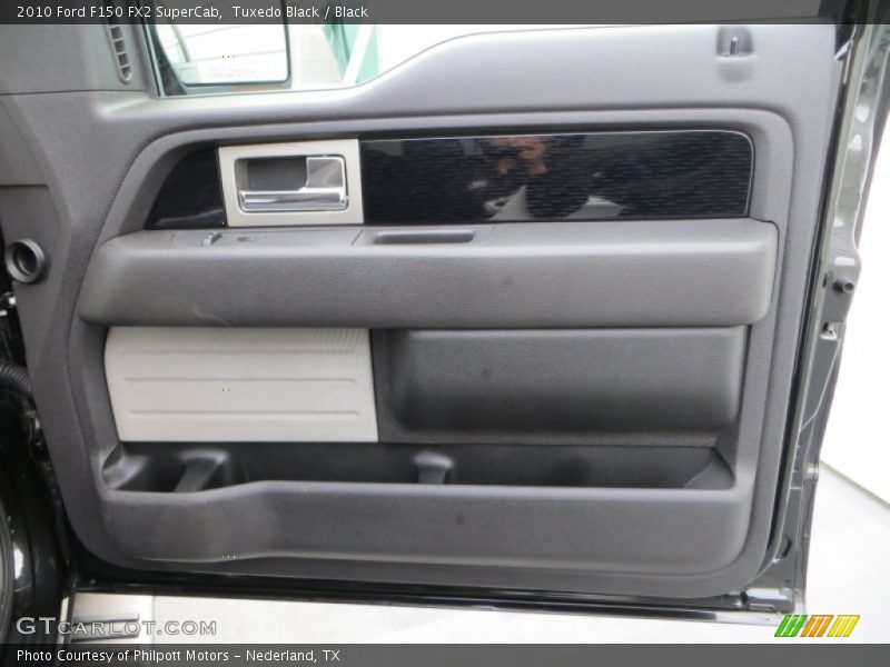 Tuxedo Black / Black 2010 Ford F150 FX2 SuperCab