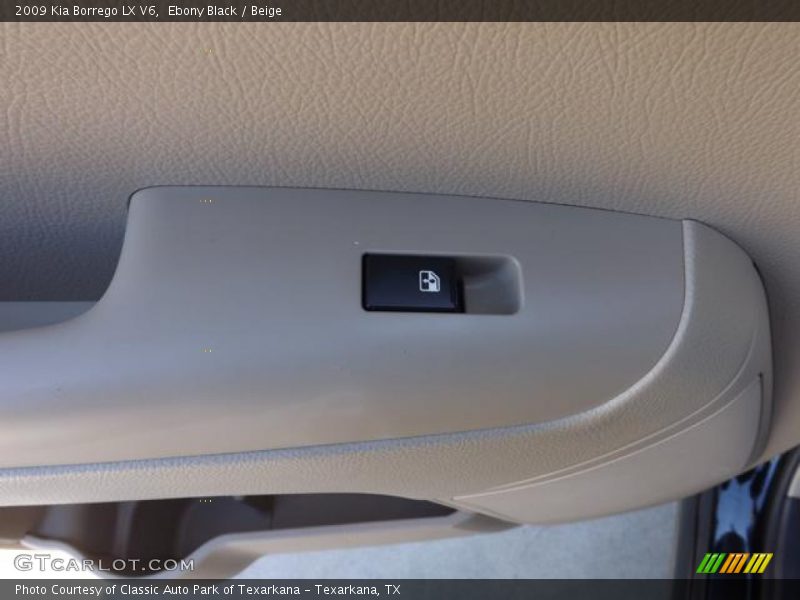 Ebony Black / Beige 2009 Kia Borrego LX V6