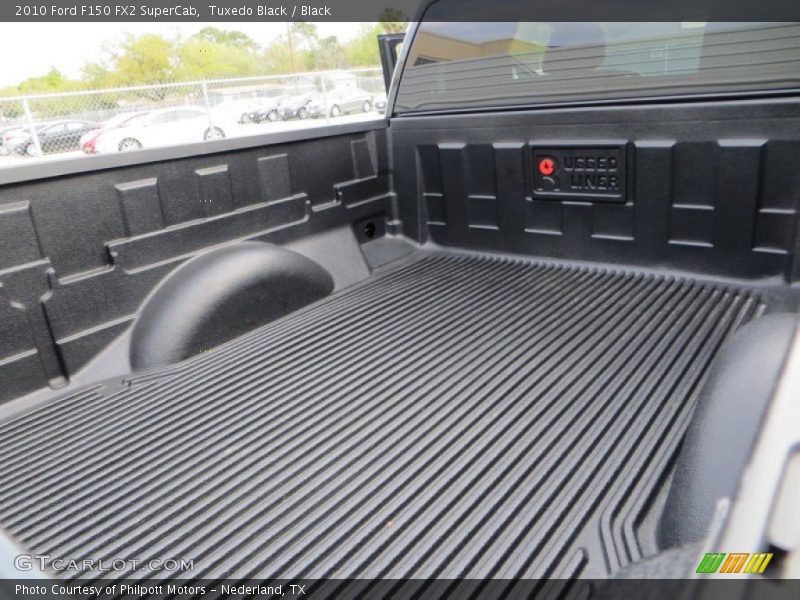 Tuxedo Black / Black 2010 Ford F150 FX2 SuperCab