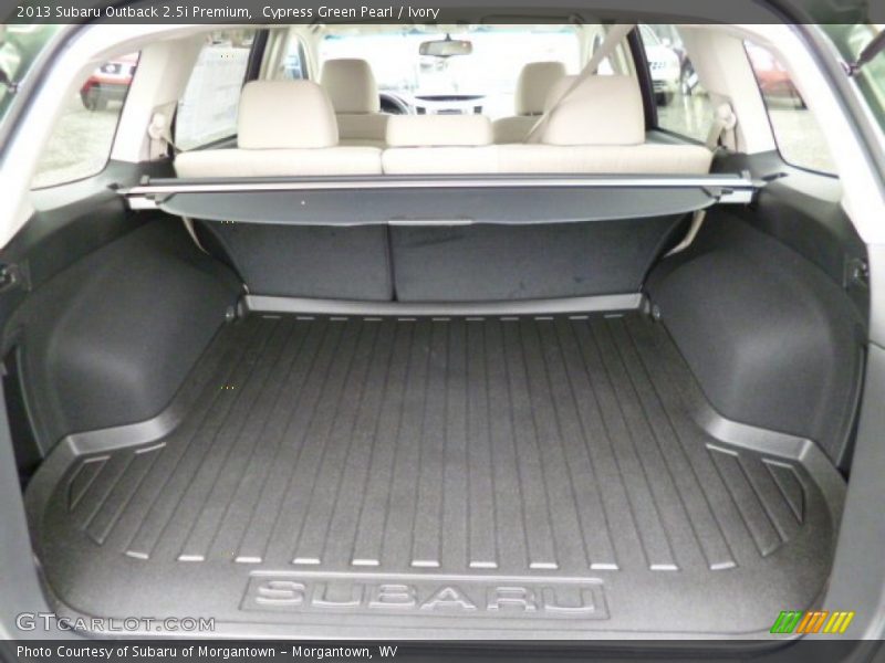 Cypress Green Pearl / Ivory 2013 Subaru Outback 2.5i Premium