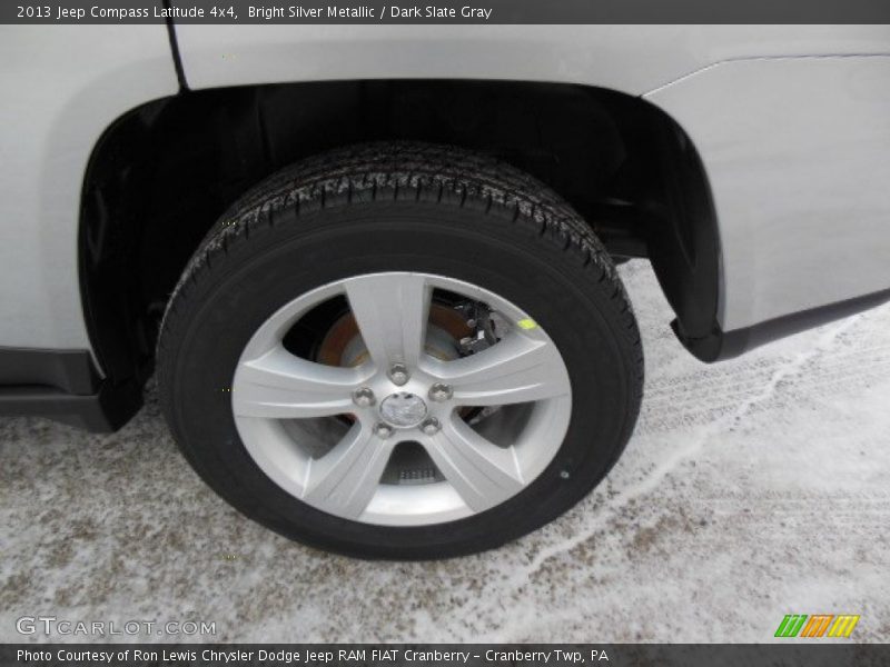 Bright Silver Metallic / Dark Slate Gray 2013 Jeep Compass Latitude 4x4