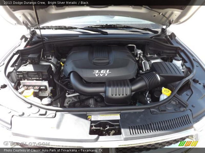 Bright Silver Metallic / Black 2013 Dodge Durango Crew