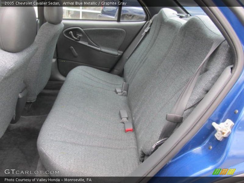 Arrival Blue Metallic / Graphite Gray 2005 Chevrolet Cavalier Sedan