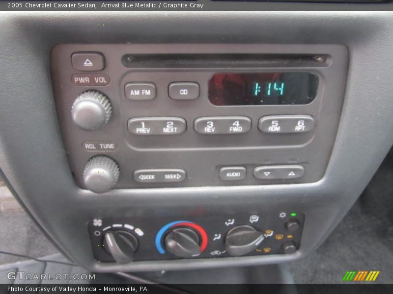 Arrival Blue Metallic / Graphite Gray 2005 Chevrolet Cavalier Sedan