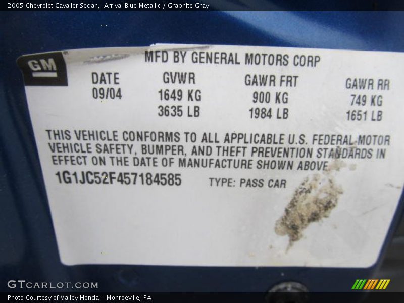 Arrival Blue Metallic / Graphite Gray 2005 Chevrolet Cavalier Sedan