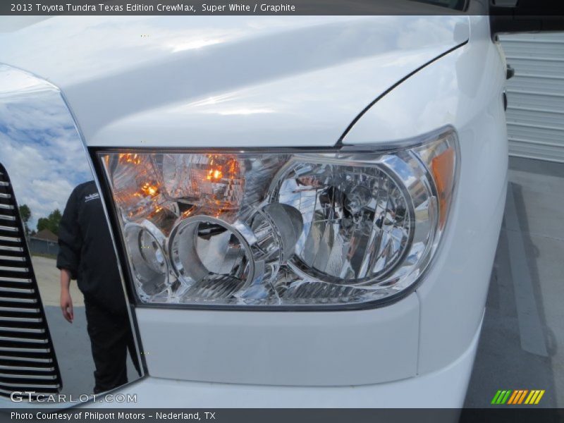 Super White / Graphite 2013 Toyota Tundra Texas Edition CrewMax
