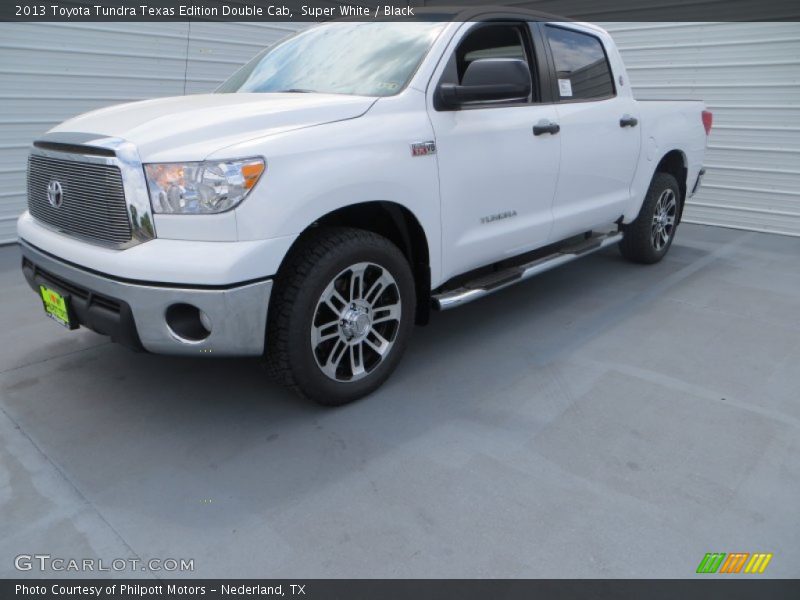 Super White / Black 2013 Toyota Tundra Texas Edition Double Cab