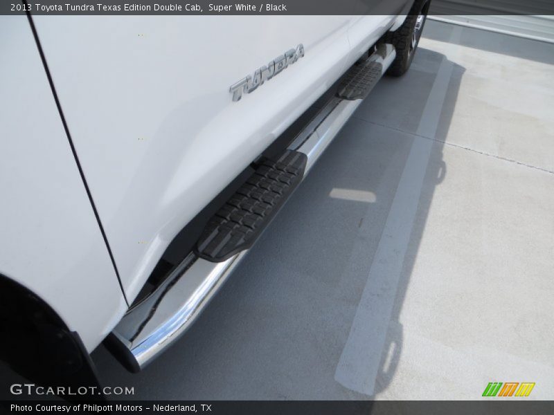Super White / Black 2013 Toyota Tundra Texas Edition Double Cab