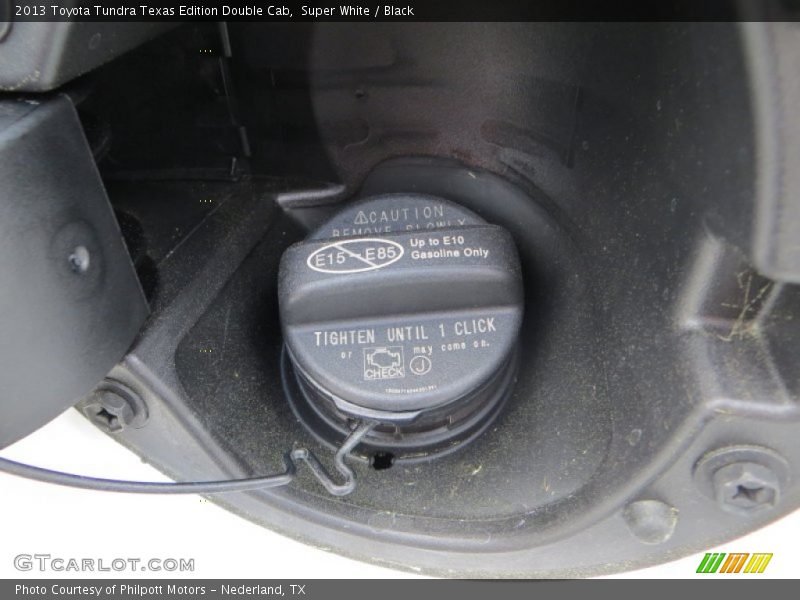 Super White / Black 2013 Toyota Tundra Texas Edition Double Cab