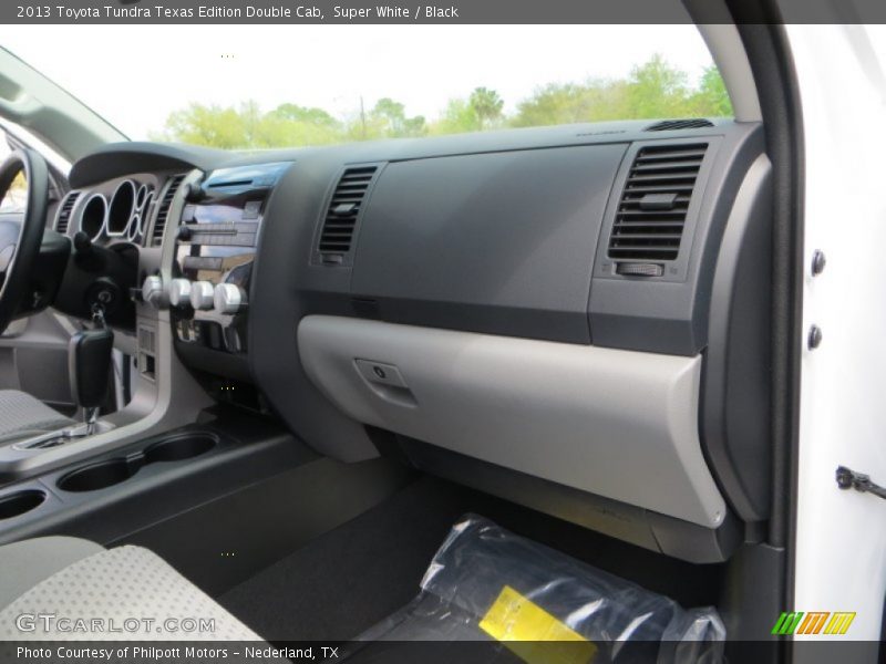 Super White / Black 2013 Toyota Tundra Texas Edition Double Cab