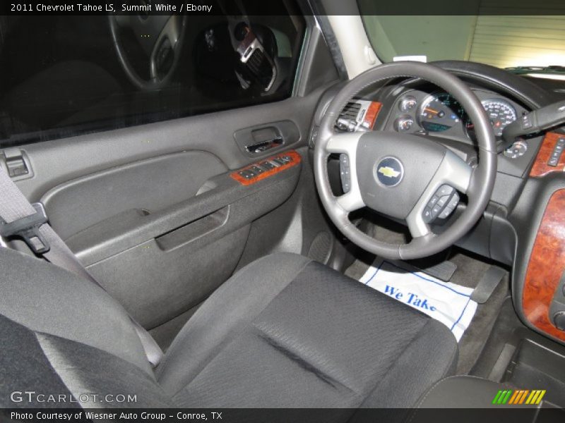 Summit White / Ebony 2011 Chevrolet Tahoe LS
