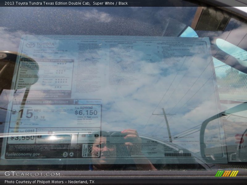 Super White / Black 2013 Toyota Tundra Texas Edition Double Cab