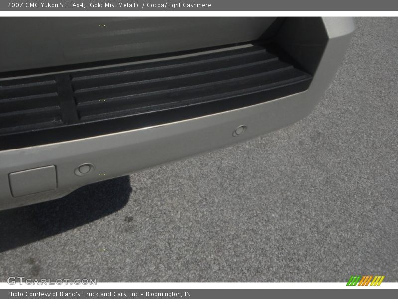 Gold Mist Metallic / Cocoa/Light Cashmere 2007 GMC Yukon SLT 4x4