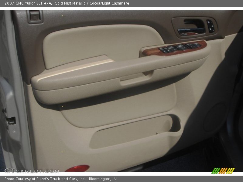 Gold Mist Metallic / Cocoa/Light Cashmere 2007 GMC Yukon SLT 4x4