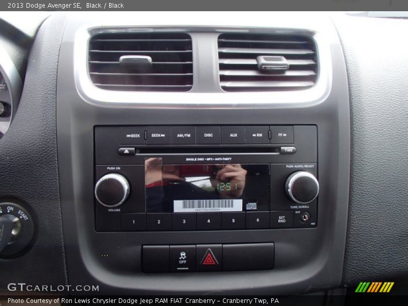 Black / Black 2013 Dodge Avenger SE