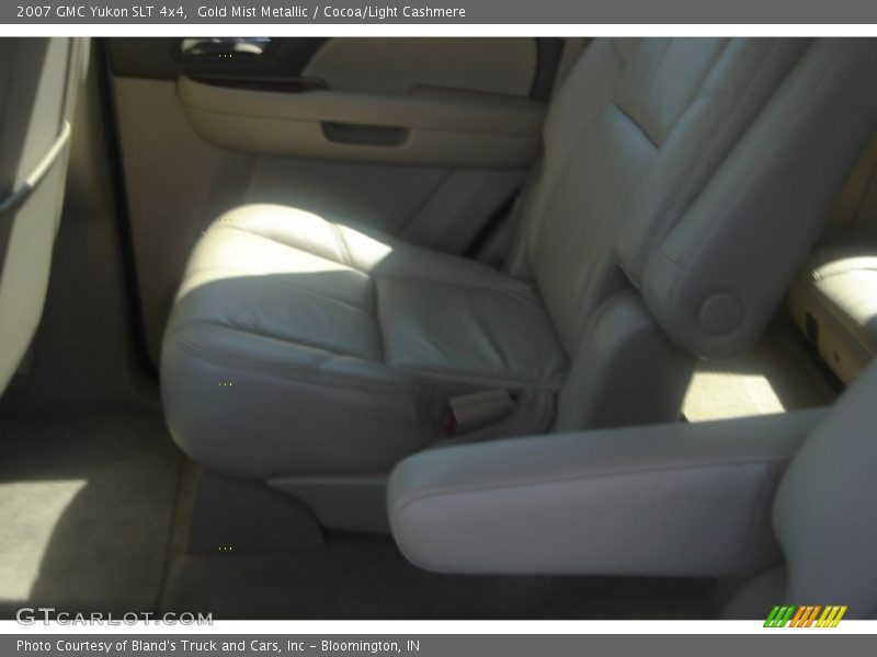Gold Mist Metallic / Cocoa/Light Cashmere 2007 GMC Yukon SLT 4x4