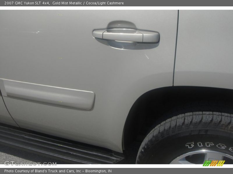 Gold Mist Metallic / Cocoa/Light Cashmere 2007 GMC Yukon SLT 4x4