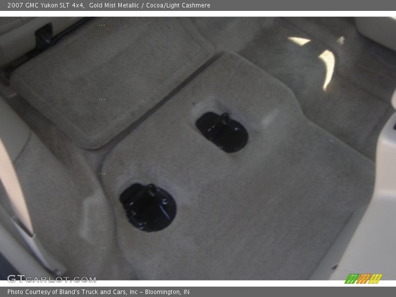 Gold Mist Metallic / Cocoa/Light Cashmere 2007 GMC Yukon SLT 4x4