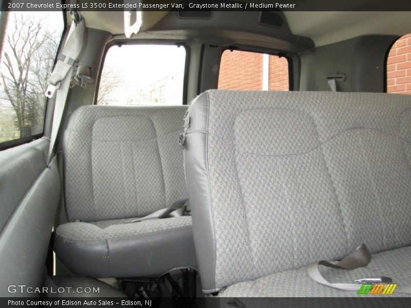 Graystone Metallic / Medium Pewter 2007 Chevrolet Express LS 3500 Extended Passenger Van