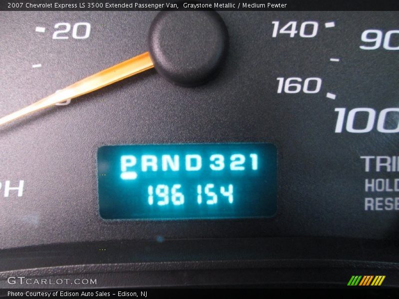 Graystone Metallic / Medium Pewter 2007 Chevrolet Express LS 3500 Extended Passenger Van
