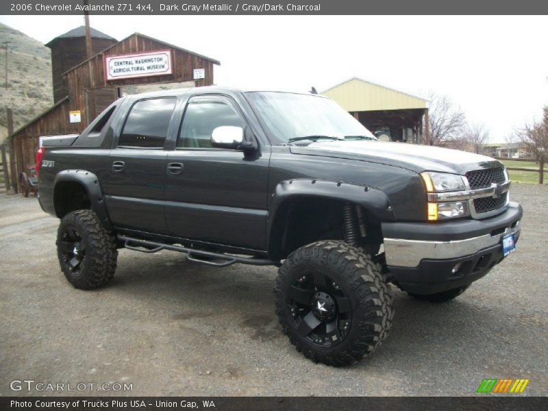 Dark Gray Metallic / Gray/Dark Charcoal 2006 Chevrolet Avalanche Z71 4x4