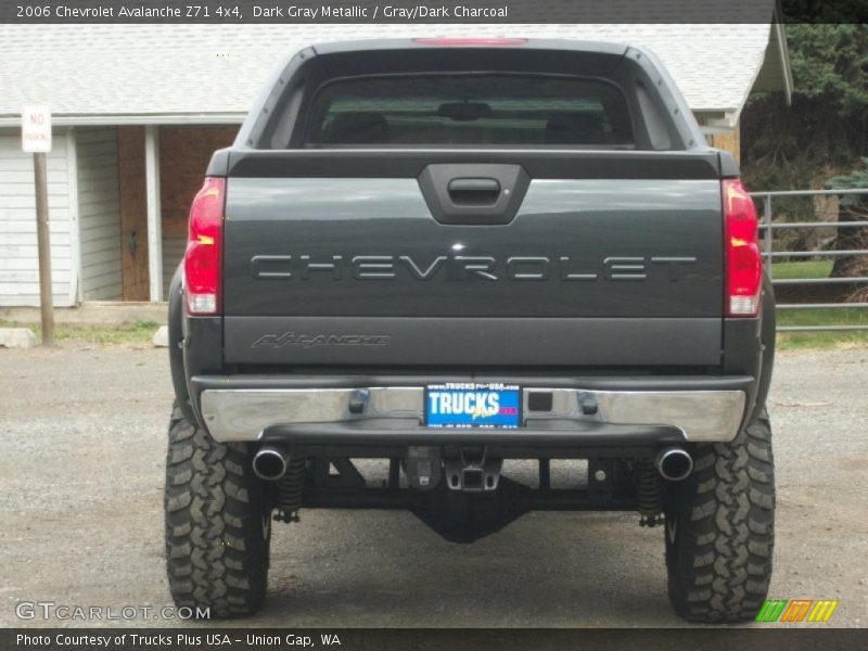 Dark Gray Metallic / Gray/Dark Charcoal 2006 Chevrolet Avalanche Z71 4x4
