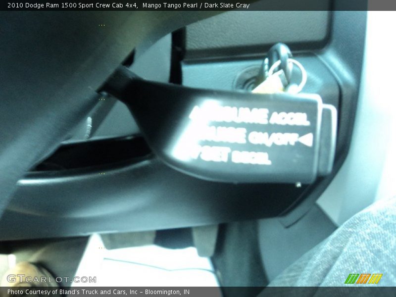 Mango Tango Pearl / Dark Slate Gray 2010 Dodge Ram 1500 Sport Crew Cab 4x4
