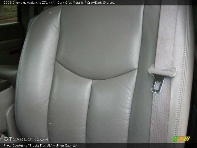 Dark Gray Metallic / Gray/Dark Charcoal 2006 Chevrolet Avalanche Z71 4x4