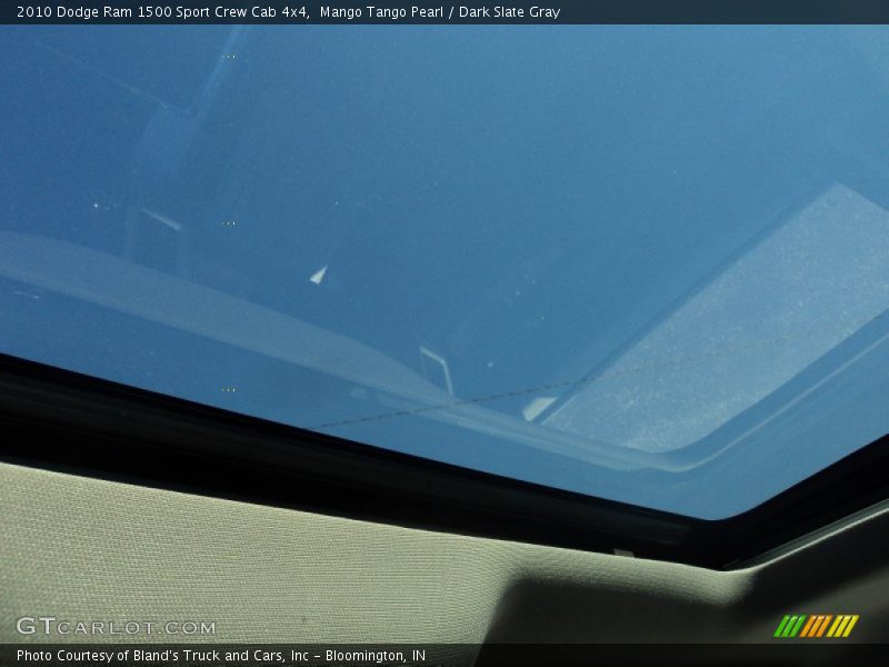 Mango Tango Pearl / Dark Slate Gray 2010 Dodge Ram 1500 Sport Crew Cab 4x4