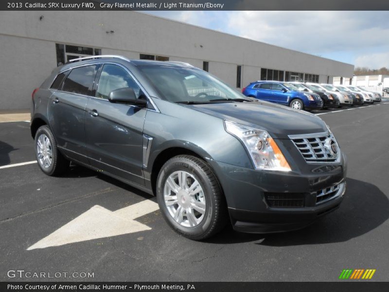 Gray Flannel Metallic / Light Titanium/Ebony 2013 Cadillac SRX Luxury FWD