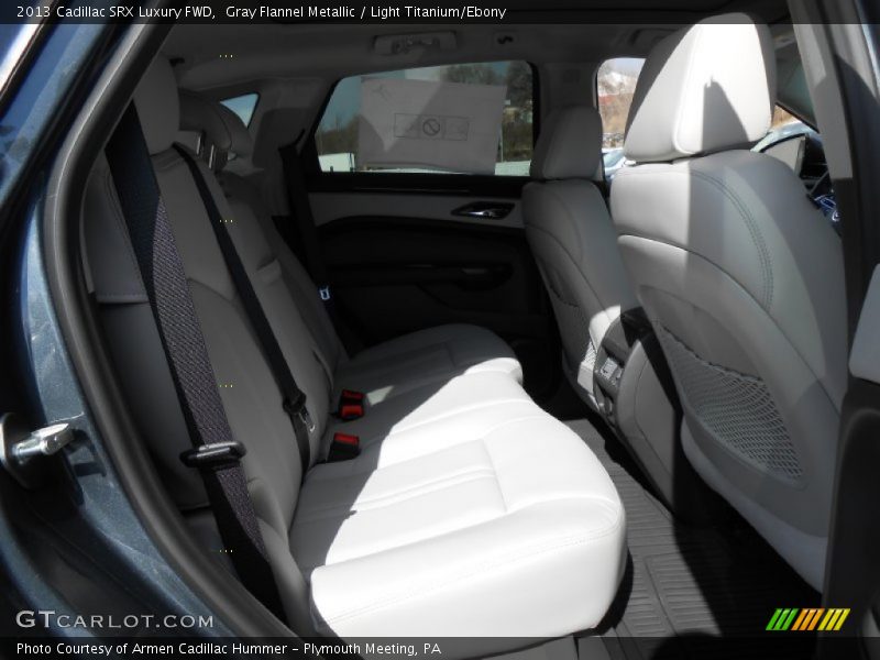 Gray Flannel Metallic / Light Titanium/Ebony 2013 Cadillac SRX Luxury FWD