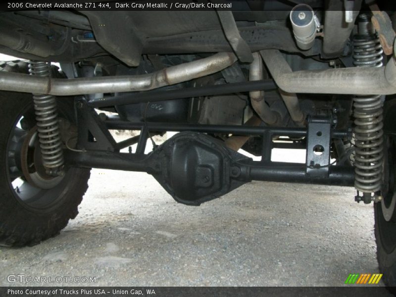 Dark Gray Metallic / Gray/Dark Charcoal 2006 Chevrolet Avalanche Z71 4x4