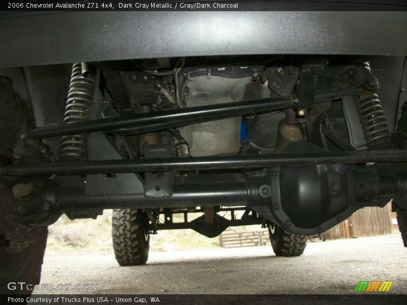 Dark Gray Metallic / Gray/Dark Charcoal 2006 Chevrolet Avalanche Z71 4x4