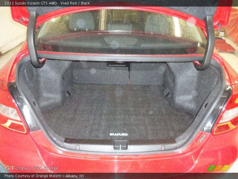 Vivid Red / Black 2011 Suzuki Kizashi GTS AWD