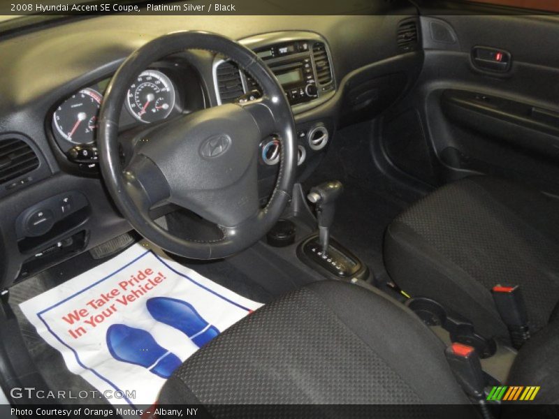 Platinum Silver / Black 2008 Hyundai Accent SE Coupe