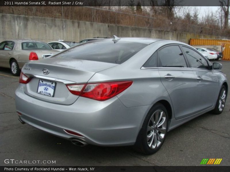 Radiant Silver / Gray 2011 Hyundai Sonata SE