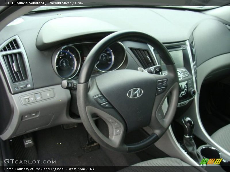 Radiant Silver / Gray 2011 Hyundai Sonata SE