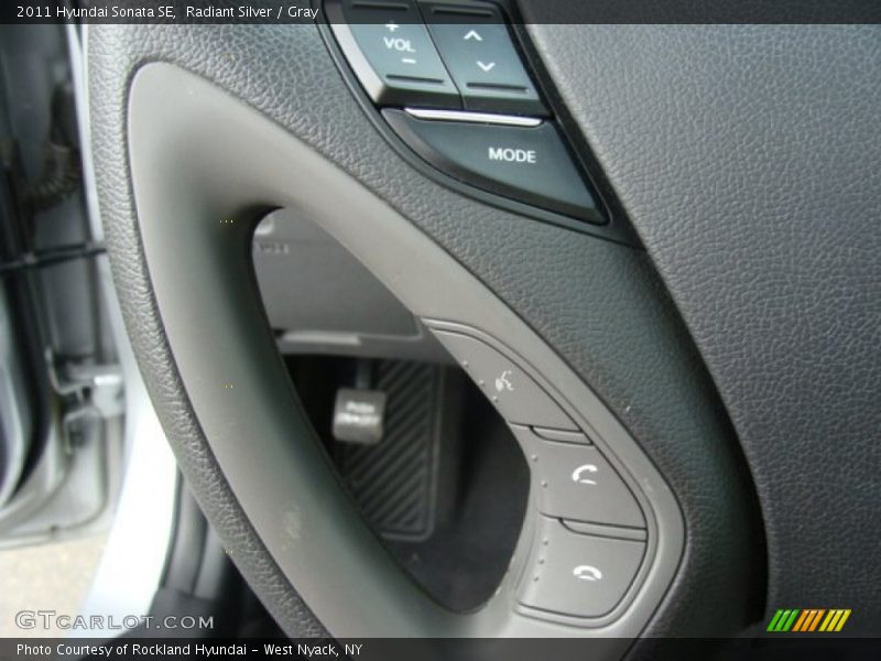 Radiant Silver / Gray 2011 Hyundai Sonata SE