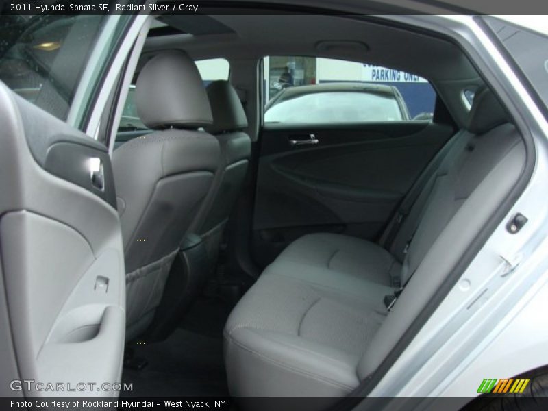 Radiant Silver / Gray 2011 Hyundai Sonata SE