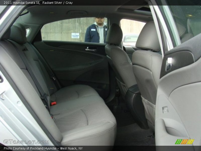 Radiant Silver / Gray 2011 Hyundai Sonata SE