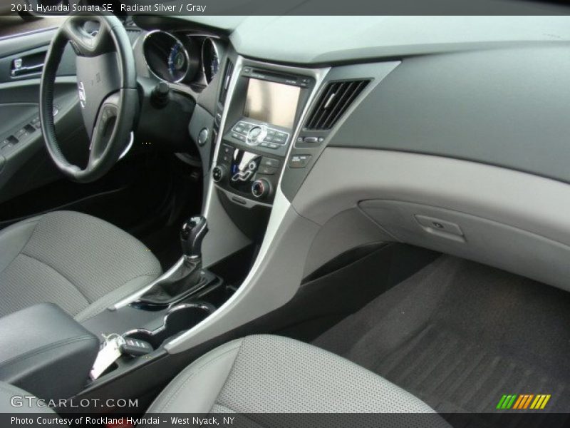 Radiant Silver / Gray 2011 Hyundai Sonata SE